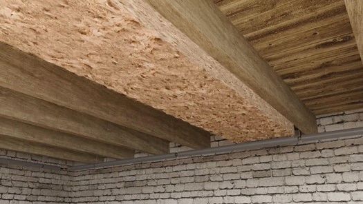 Schritt 5 | Befestigen Sie das Dämmmaterial zwischen den Holzbalken